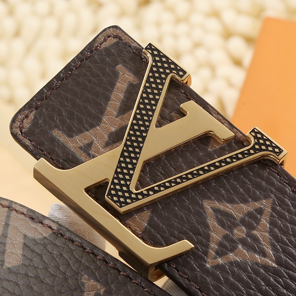 激安ルイヴィトンベルト背面デザイン